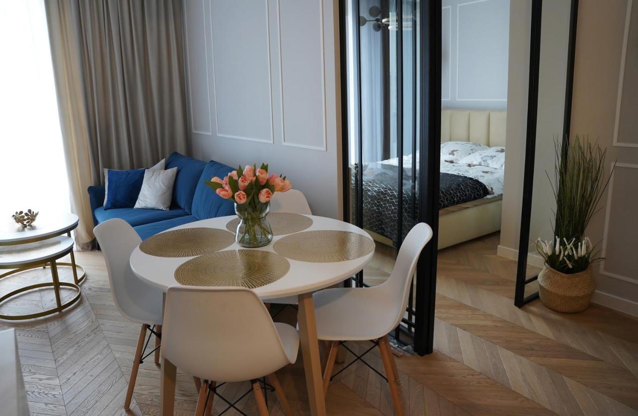 Apartamenty Metro Targowek 27 Варшава Екстер'єр фото