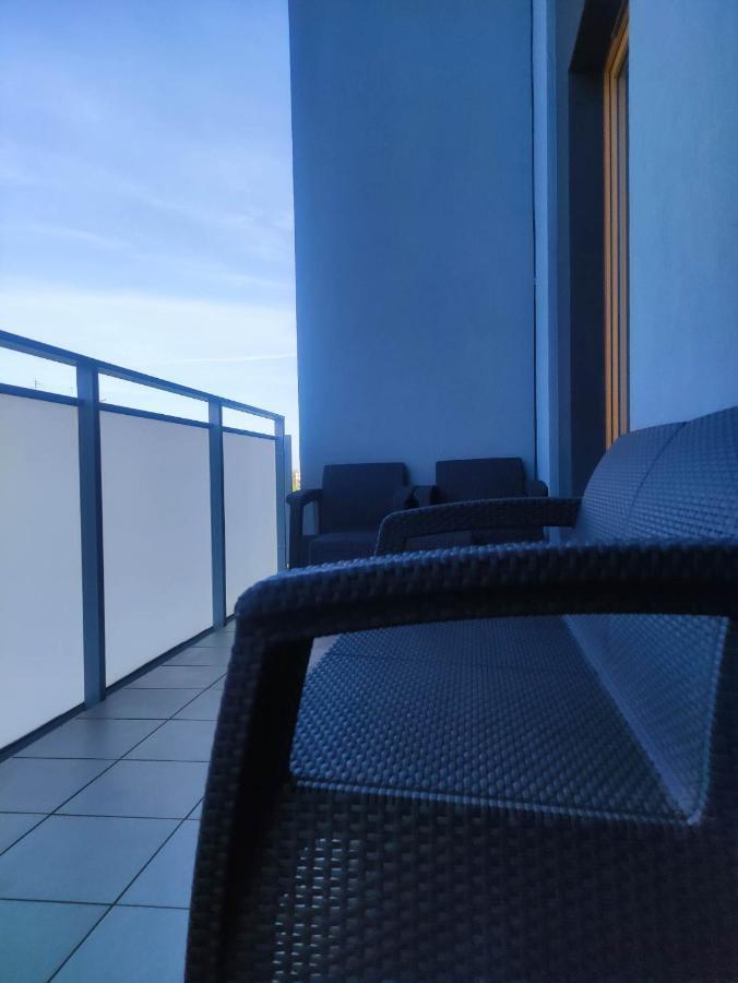 Apartamenty Metro Targowek 27 Варшава Екстер'єр фото
