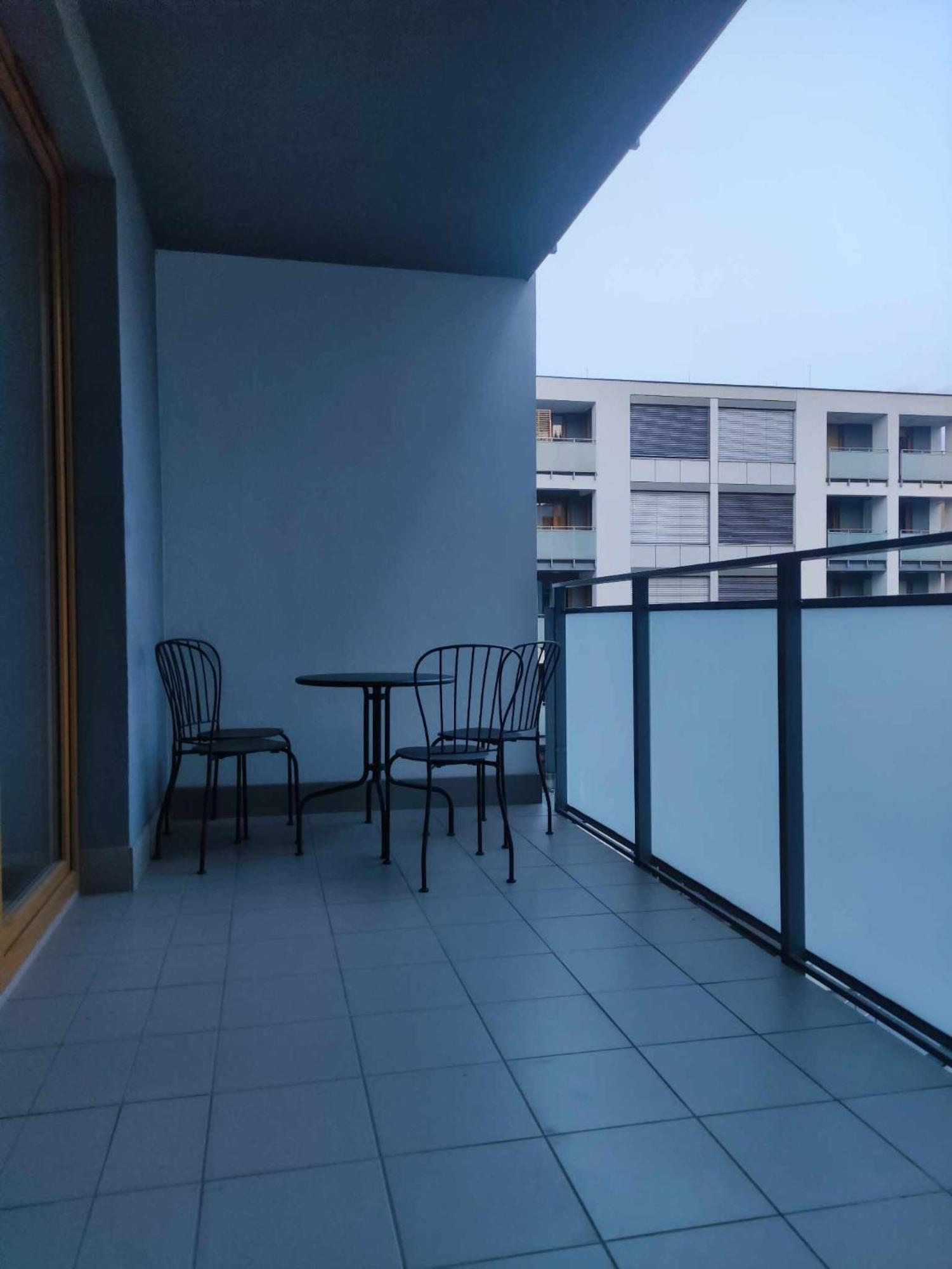 Apartamenty Metro Targowek 27 Варшава Екстер'єр фото